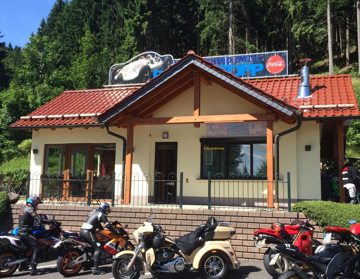 Hotel & Gasthaus Sterngrund Zella-Mehlis Εξωτερικό φωτογραφία