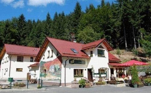 Hotel & Gasthaus Sterngrund Zella-Mehlis Εξωτερικό φωτογραφία