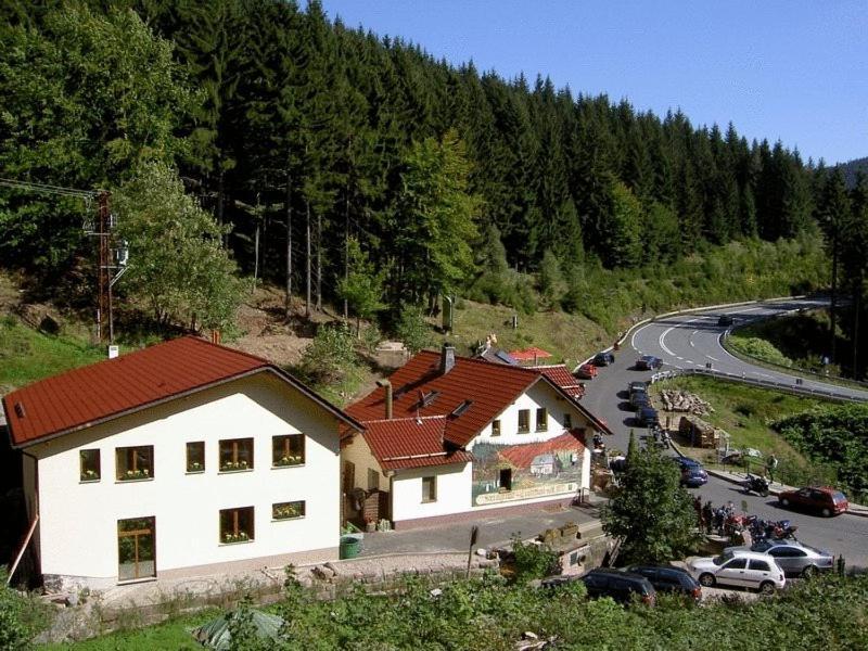 Hotel & Gasthaus Sterngrund Zella-Mehlis Εξωτερικό φωτογραφία